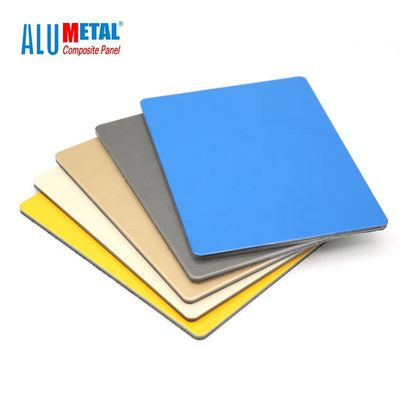 Outdoor PVDF อลูมิเนียมคอมโพสิตแผงพื้นผิวขัดเงาวัสดุหุ้ม4mm