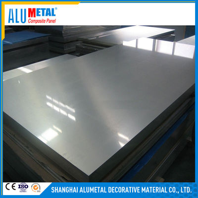2mm PVDF เคลือบ Acp ​​อลูมิเนียมคอมโพสิตแผงสีเงิน 1220mm Cassette Cladding Plate