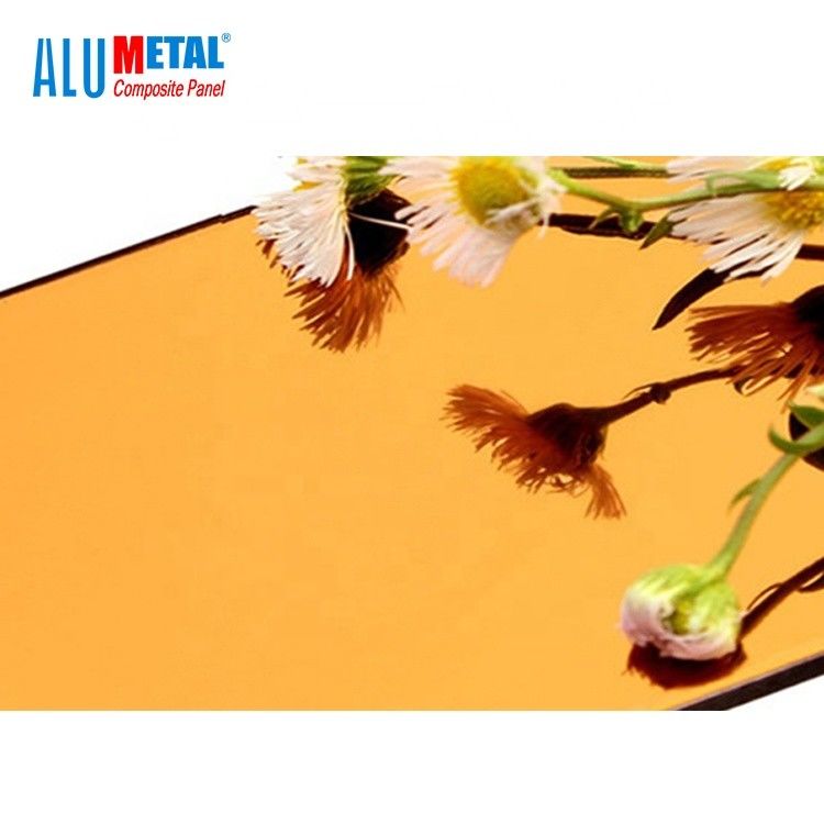 1220 X 2440mm Golden B1 แผ่นกระจกอลูมิเนียมคอมโพสิตหนา 0.5 มม. HDPE Core